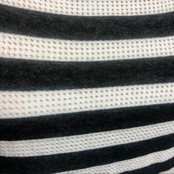 Kirra Sheer Crop Top - Picture 3 of 4